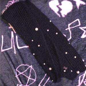 Betsy Johnson Black Crochet Knit Pearl Scarf